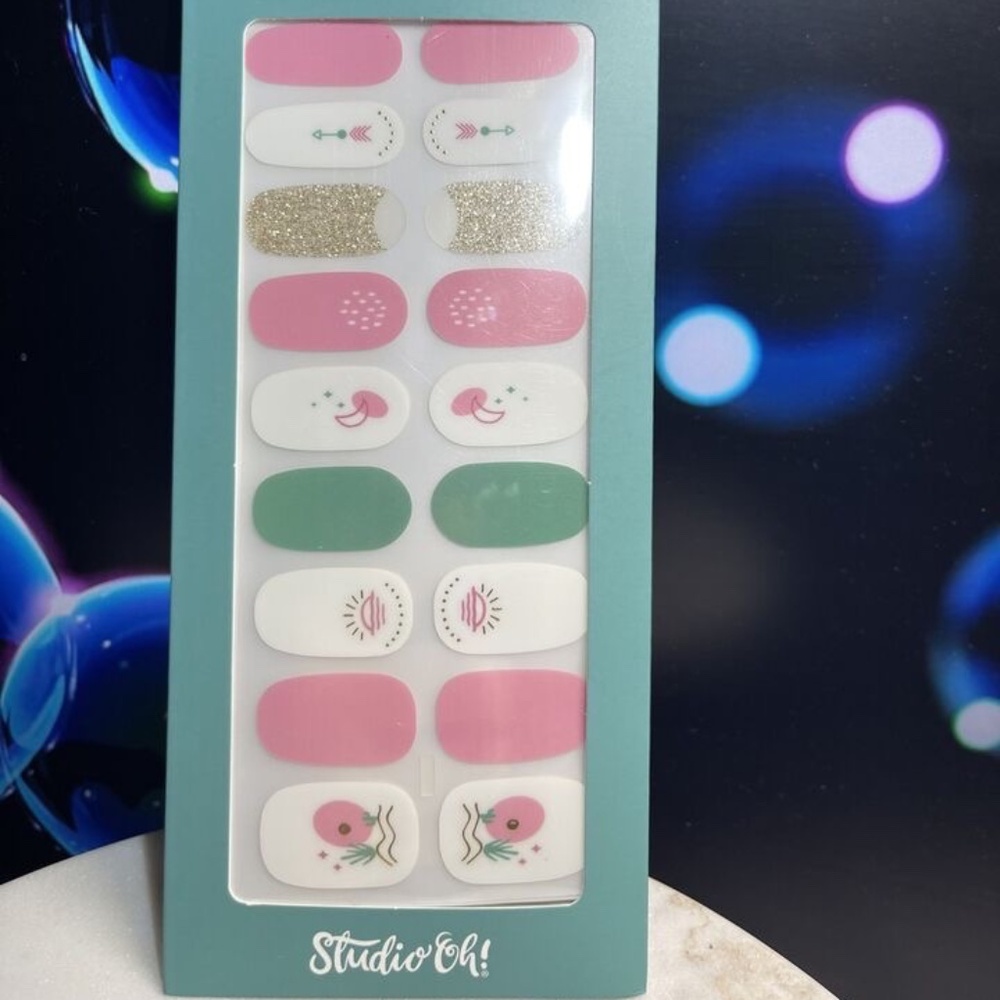 Studio Oh ~ 22 Nail Wrap Kit ~ Style Free Spirit ~ BNIB